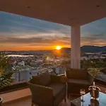 With Beautiful View, Modern Furnishing & Pool شقة