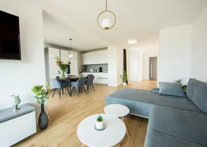 With Beautiful View, Modern Furnishing & Pool Podstrana